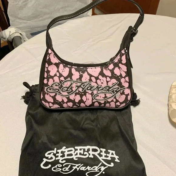 ED HARDY Purse,handbag. Comes with/dust bag, great condition. - Picture 2 of 7